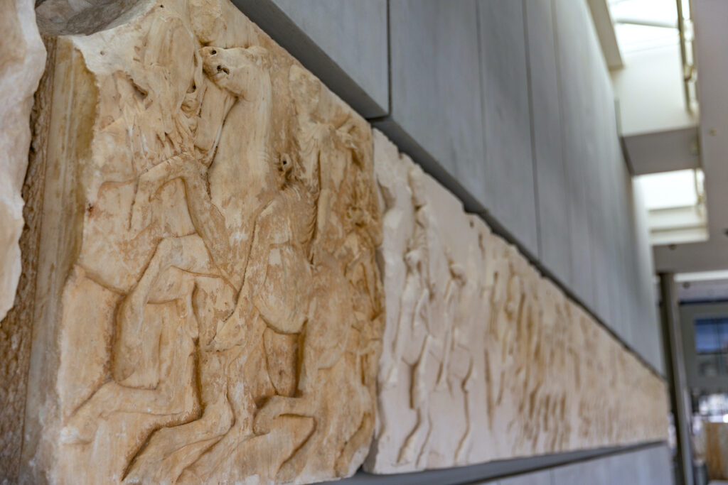 Von Athen mit der Fähre nach Naxos, Paros, Mykonos und Santorini