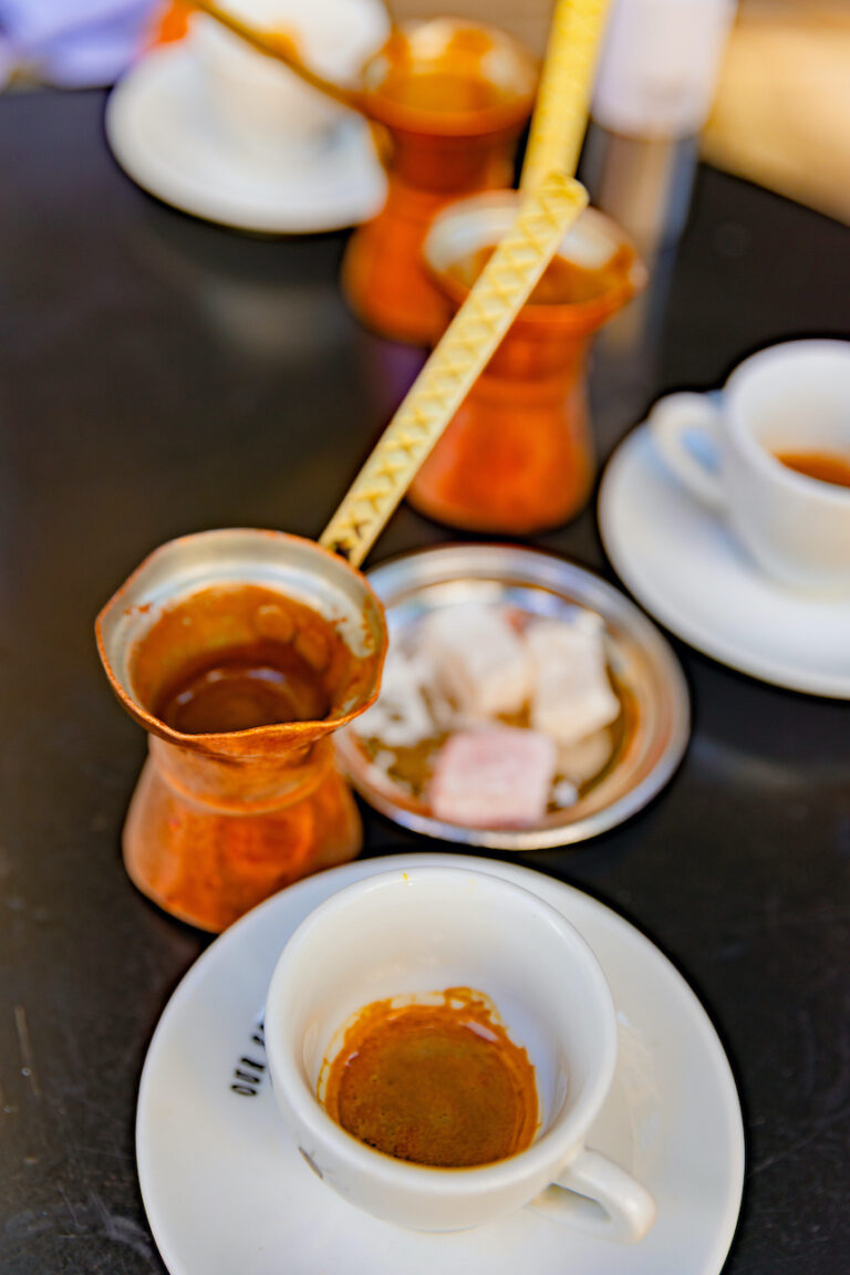 Von Athen mit der Fähre nach Naxos, Paros, Mykonos und Santorini