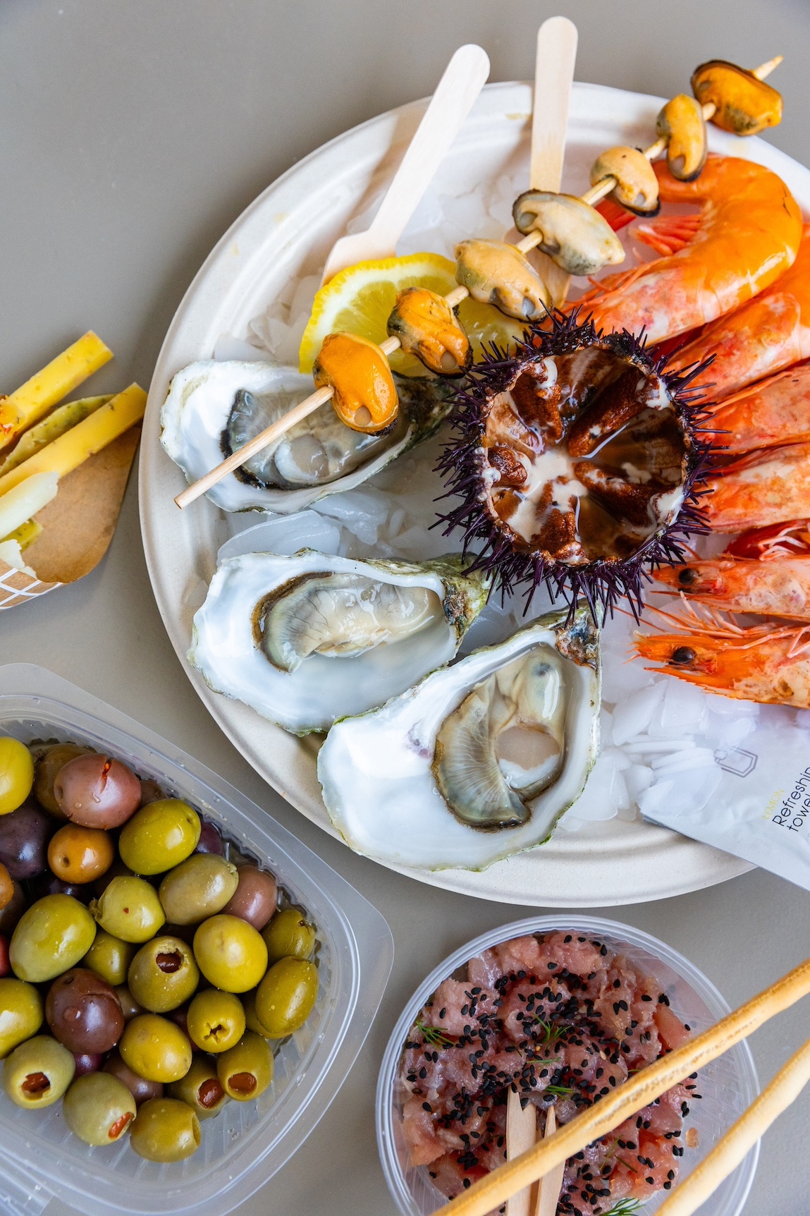 reiseziele_portugal-porto-bolhao-markt-angebot-meeresfruechte