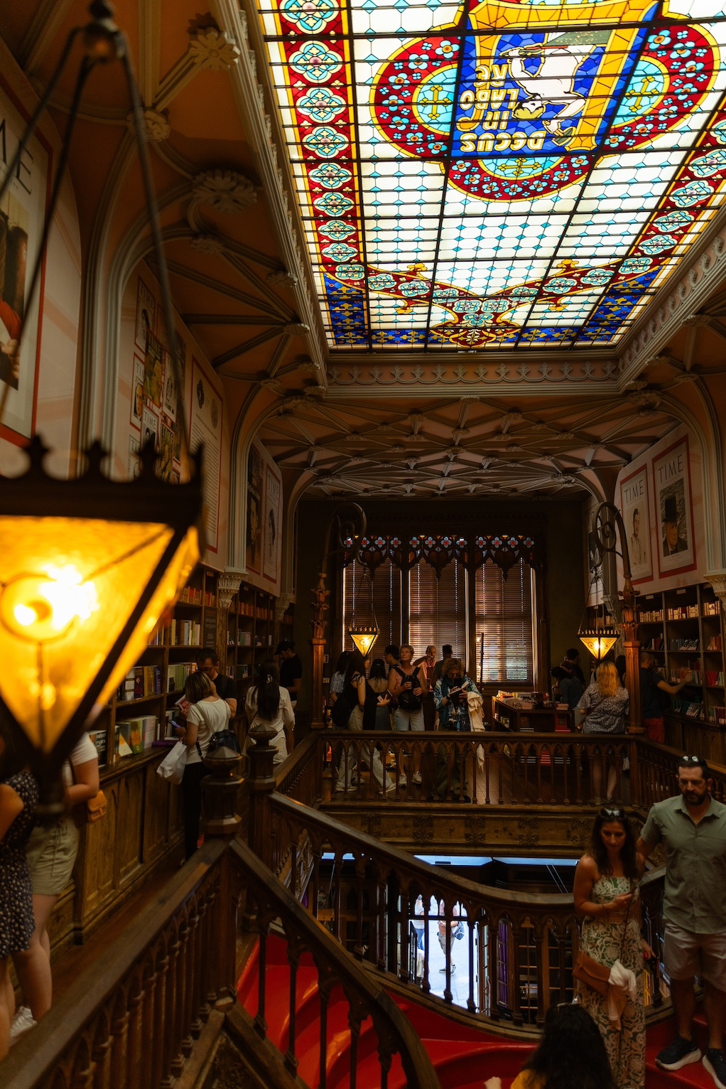 reiseziele_portugal-porto-livraria-lello-buchhandlung-obergeschoss