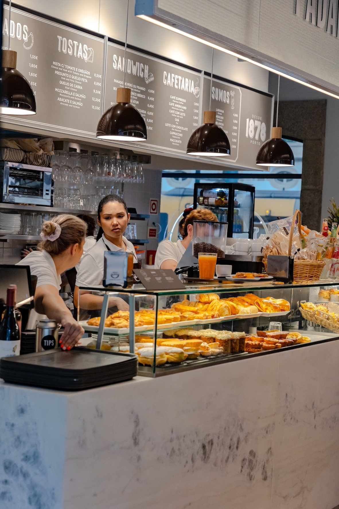reiseziele_portugal-porto-time-out-market-baeckerei
